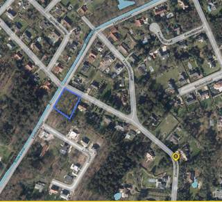 Denkt u ook om droomwoning te realiseren? Bel ons dan voor meer informatie betreffende dit royaal residenteel gelegen hoekperceel in de...