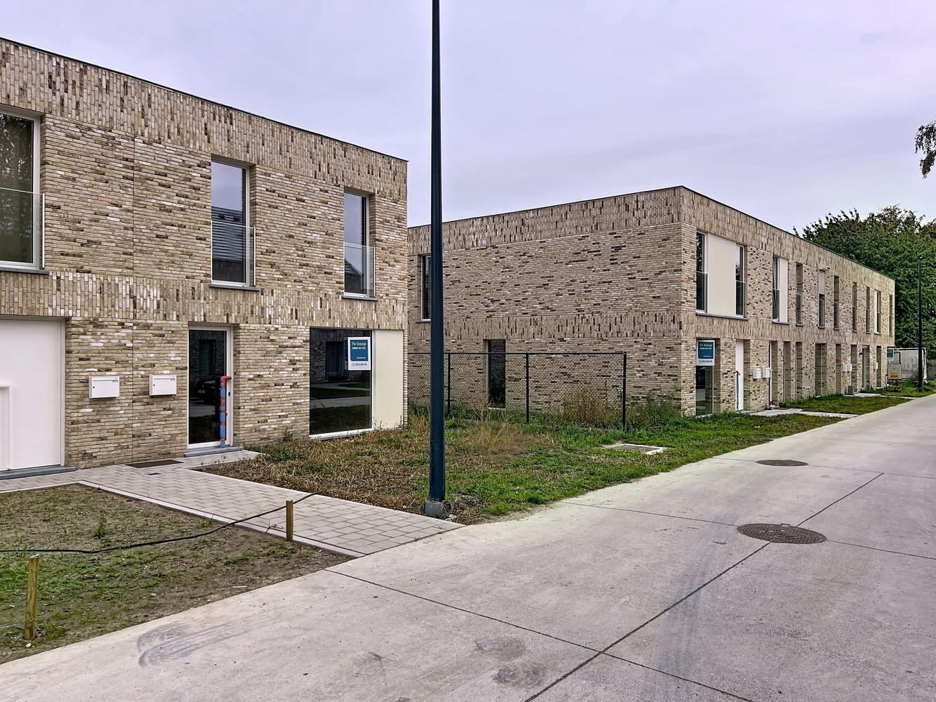 Halfopen woning met 3 slaapkamers en staanplaats - foto 4