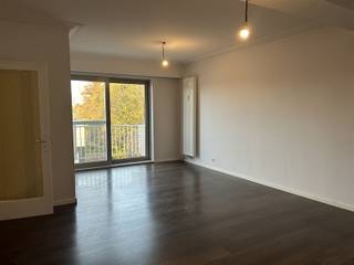 Residentieel gelegen appartement in Mechelen-Noord met een bewoonbare opp van 68m².Het appartement omvat een inkomhal met vestiaire, living met...