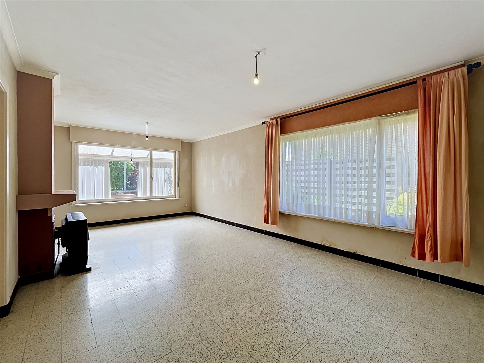 Halfopen bebouwing met garage - foto 3