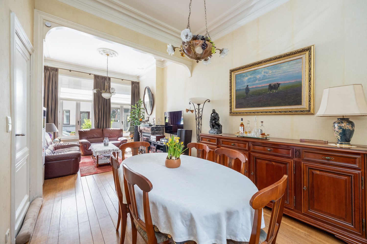 Karaktervolle, instapklare herenwoning met heerlijke stadstuin op toplocatie te Antwerpen-Zuid - foto 5