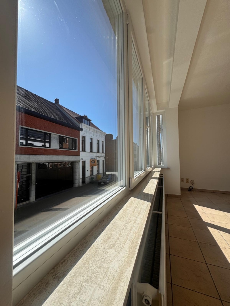 INSTAPKLAAR appartement met één slpk in het centrum van Herentals!! GOEDE energiescore!! - photo 4