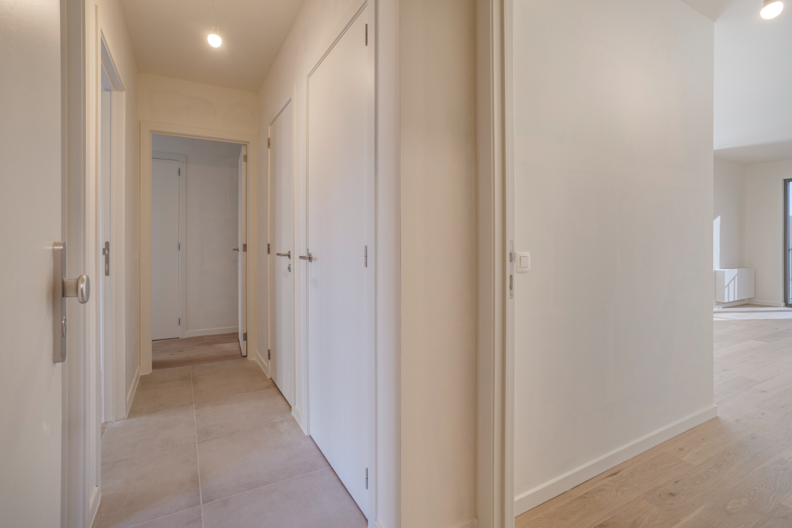 Nieuwbouw appartement met 3 slaapkamers, 2 badkamers, terras, 2 autostaanplaatsen en kelderberging in Leuven! - EPC A - bewoonbare opp. 108 m² - foto 4