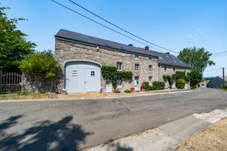 PROPRIÉTÉ D’EXCEPTION AU CŒUR DE LA CAMPAGNEDans un cadre bucolique, au cœur de plus de 4 hectares de parc arboré, découvrez cette majestueuse...