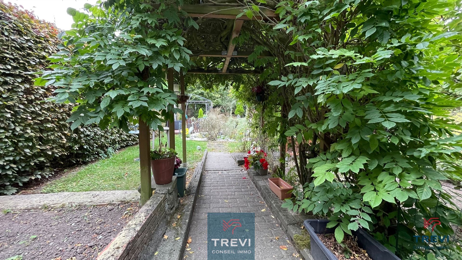 Huis te koop in Tubize met 5 slaapkamers - foto 2