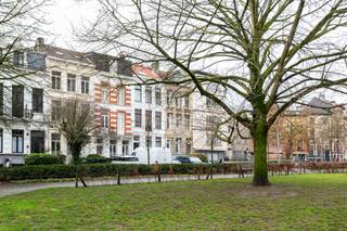 Rendabele investering: herenhuis met 7 units met groot groei potentieel – Beeldhouwerstraat 34 In het zicht van het KMSKA.In de gegeerde...