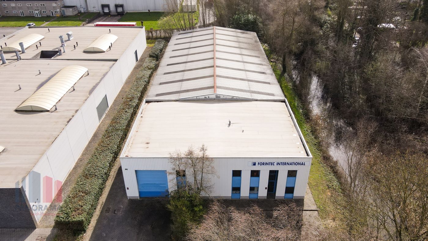 VEELZIJDIG BEDRIJFSGEBOUW VAN 1.500 m² OP INDUSTRIEGROND 3.030 m² TE BOOM - foto 3