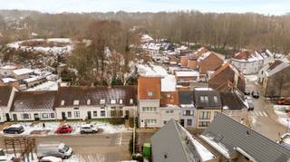 Te koop: gesloten woning in het centrum van de Borght Grimbergen, op een rustige locatie met uitstekende invalswegen.Deze charmante woning uit de...