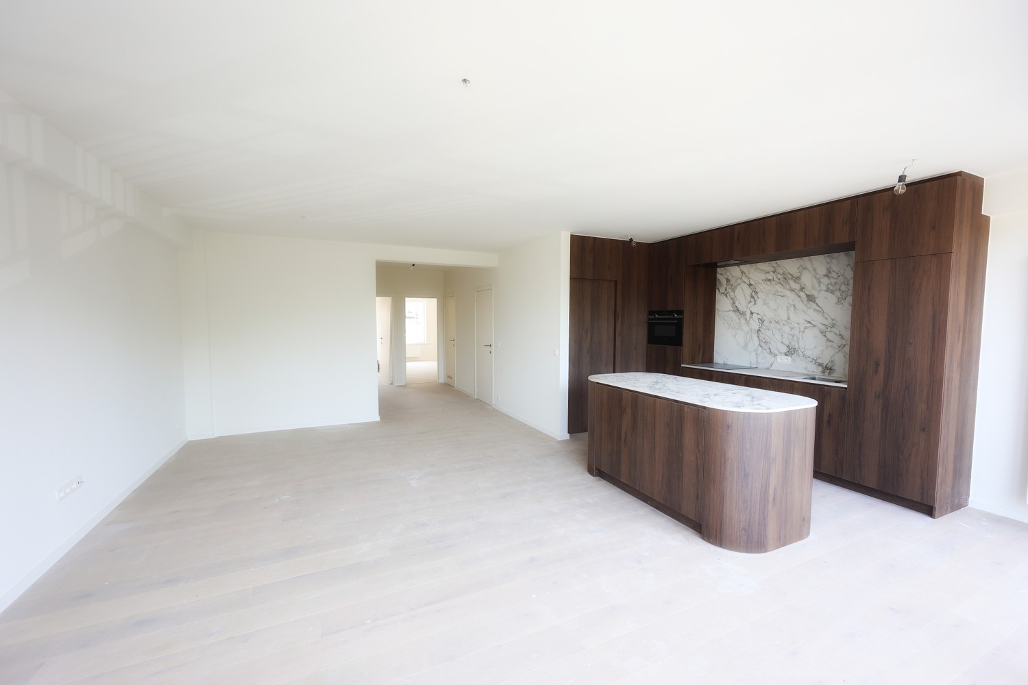 Gerenoveerd 2-slaapkamerappartement met 2 zonnige terrassen te Oostende! - foto 5