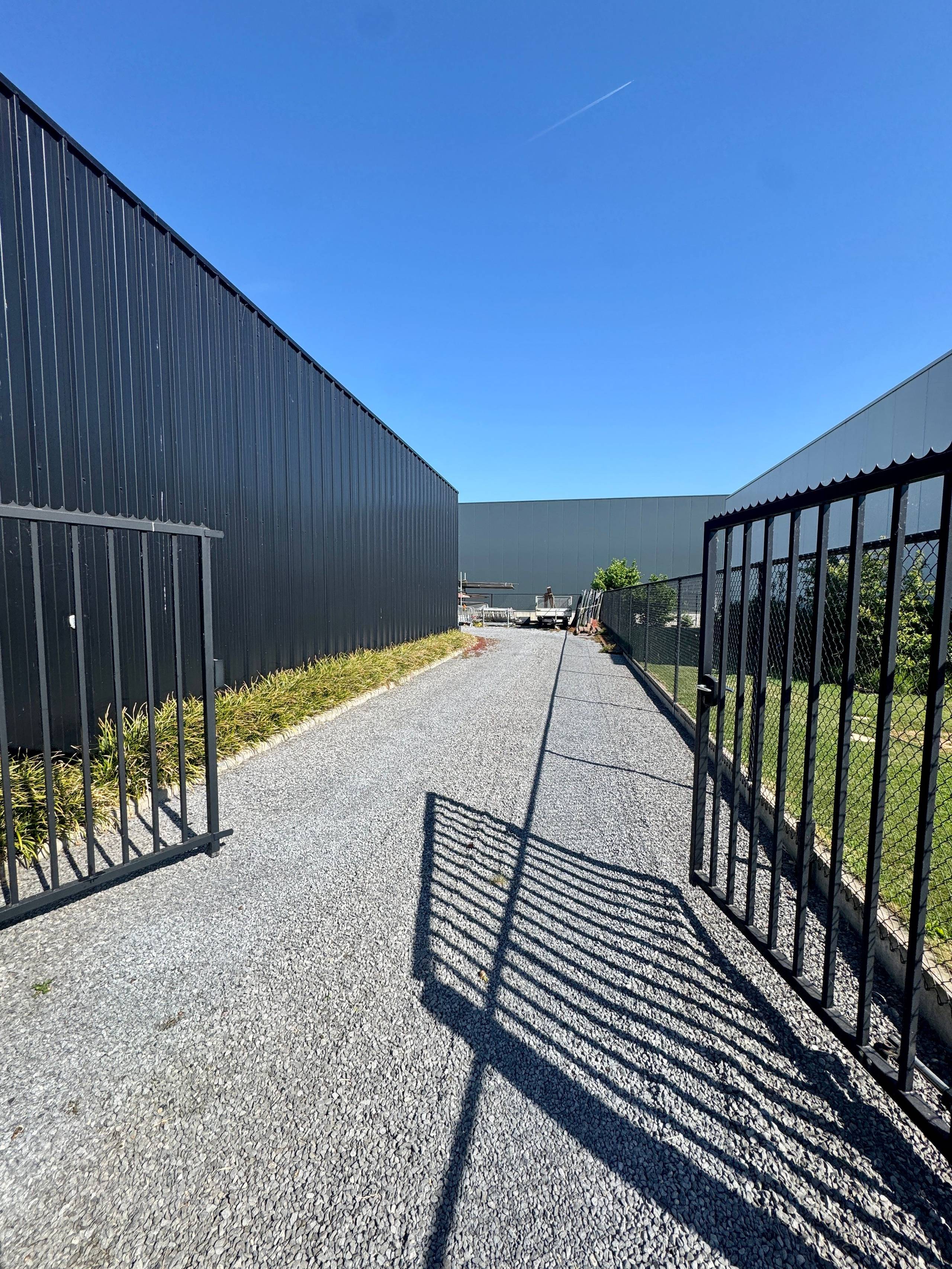 Multifunctionele loods met kantoorruimte – uitstekende ligging nabij ring Roeselare - foto 4