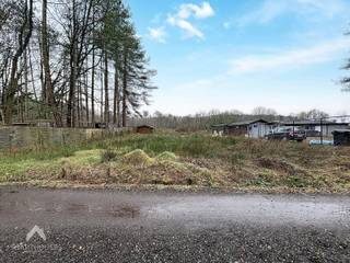 Recreatieve bouwgrond gelegen in een ware oase van rust en groen. Dit prachtig perceel van 592 m² biedt de ideale opportuniteit voor wie op zoek...