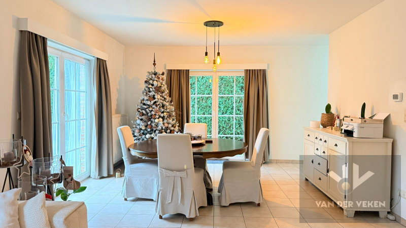 Mooie halfopen bebouwing in Stokrooie. - foto 4