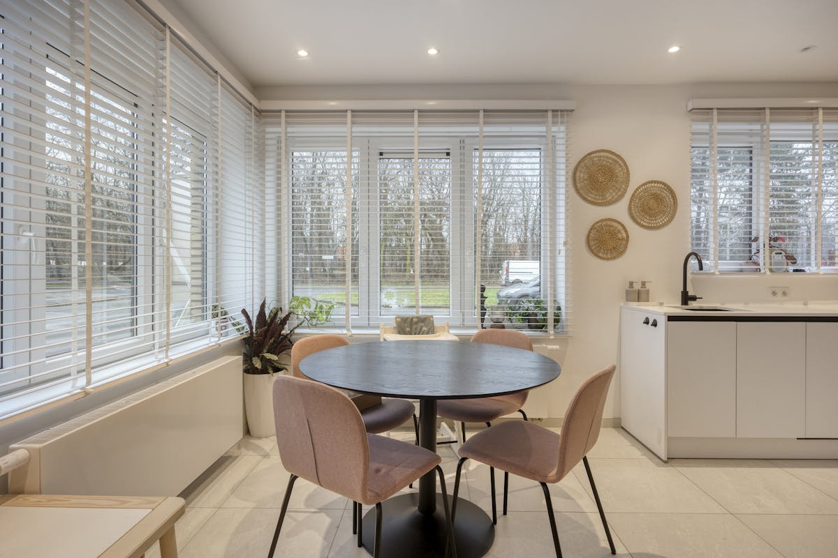 Appartement au rez-de-chaussée avec beau jardin sud et garage - photo 3