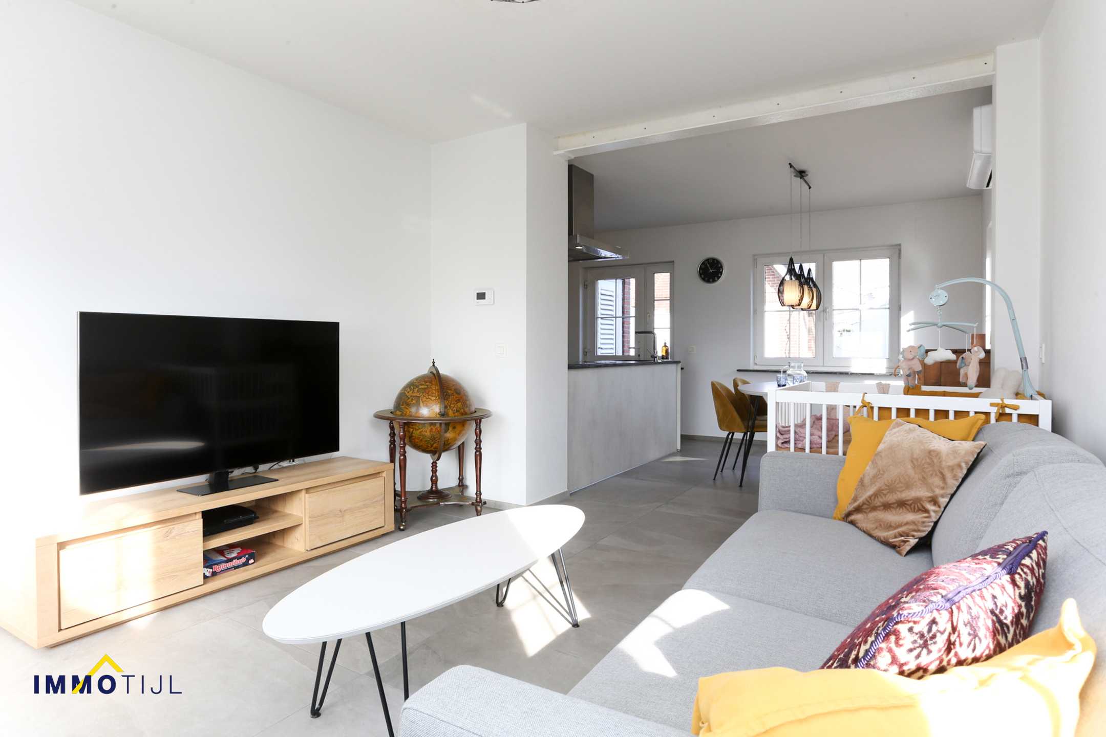 Instapklare starterswoning met garage en tuin op toplocatie! - foto 5