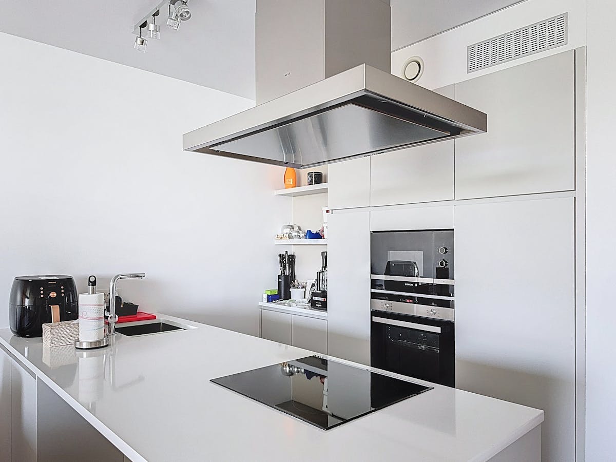 Apartment with stunning views for rent in Sint-Baafs-Vijve - photo 5