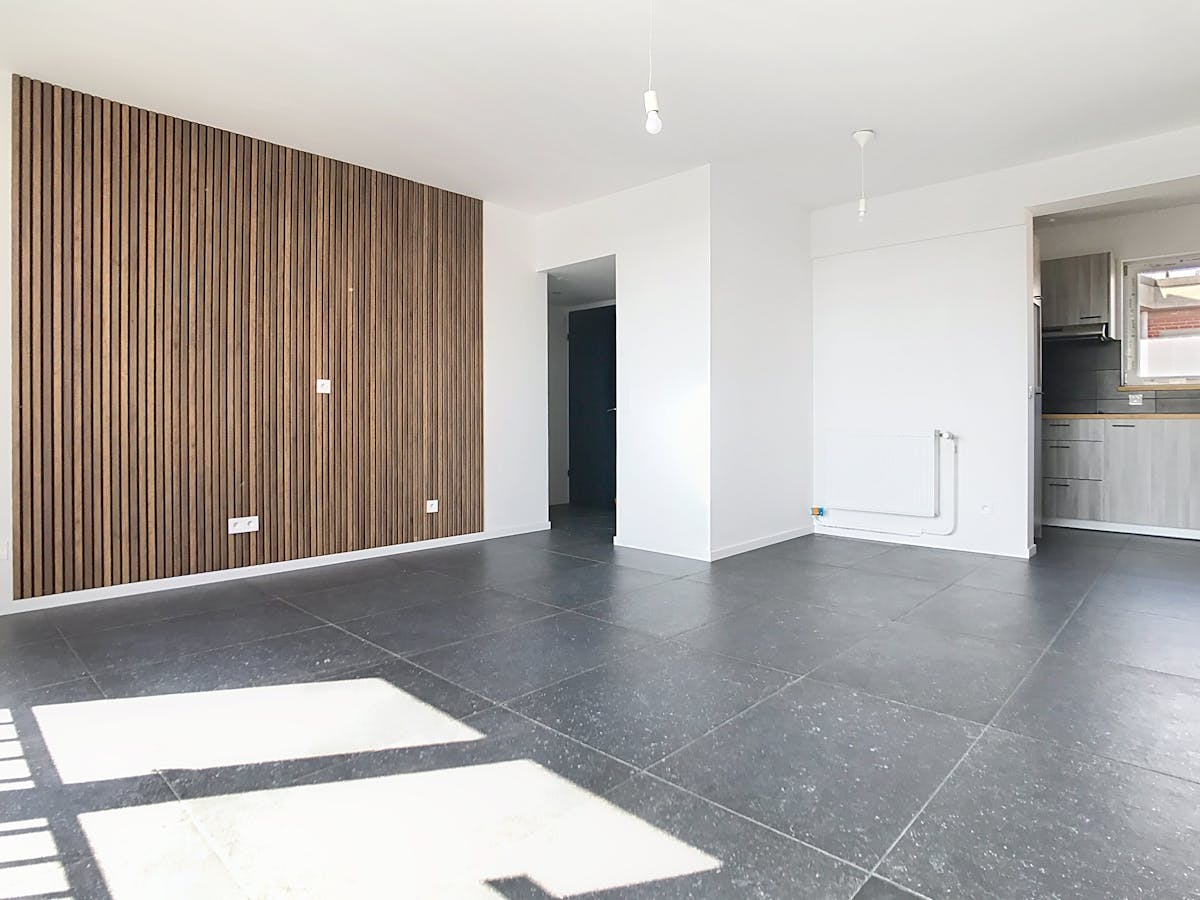 Appartement rénové d'une chambre à vendre à Anvers - photo 2