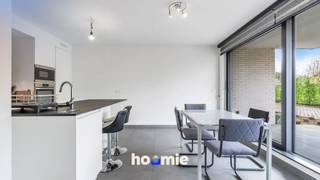 Wonen met stijl én comfort? ✨ Welkom aan de Emiel Van Dorenlaan 2A in Genk.Op een centrale ligging, vlakbij het centrum van Genk, vind je dit recent...