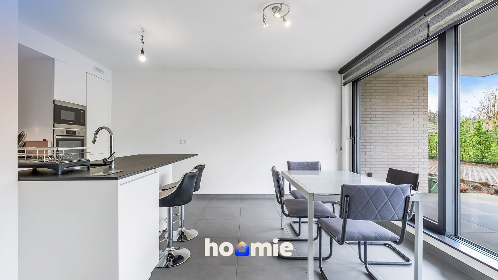 Appartement te koop in Genk met 2 slaapkamers - foto 2