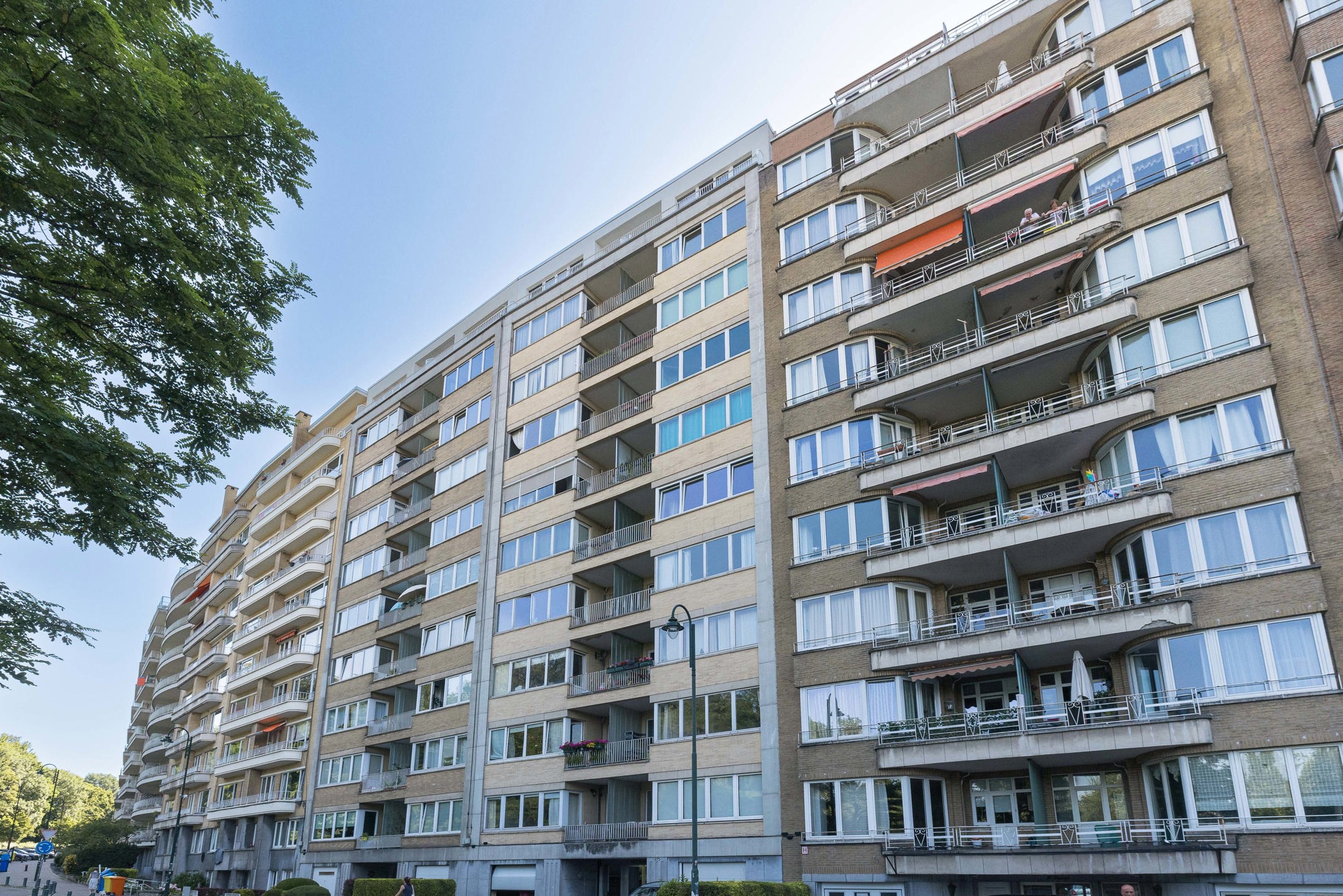 Appartement met 2 slaapkamers en terras – Te renoveren - foto 3