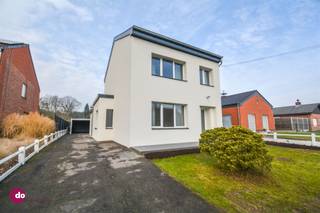 Charming recently renovated house with 4 bedrooms in Baal This centrally located house from the ’60s with an entire renovation is located in a quiet...