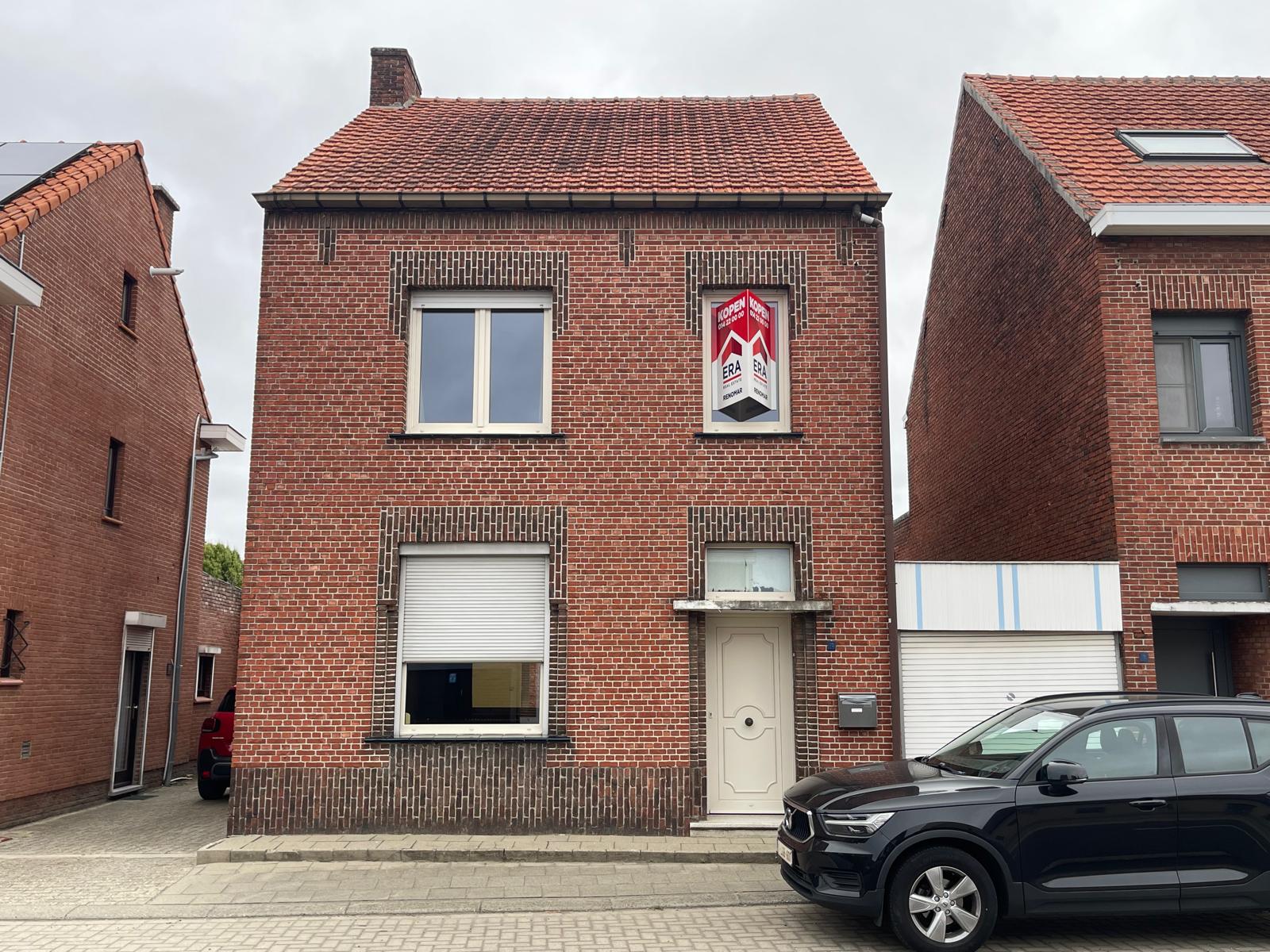 Ruime woning met tuin vlakbij centrum - foto 1
