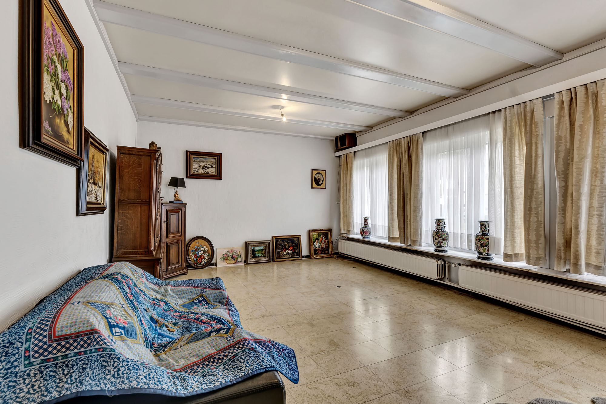Te renoveren woning met extra entiteit en garage - foto 4