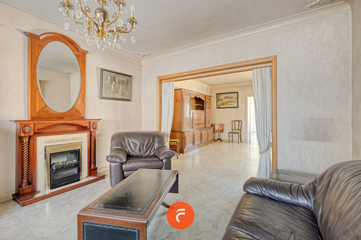 Zeer ruime en stevig gebouwde woning op 805 m2 - foto 5