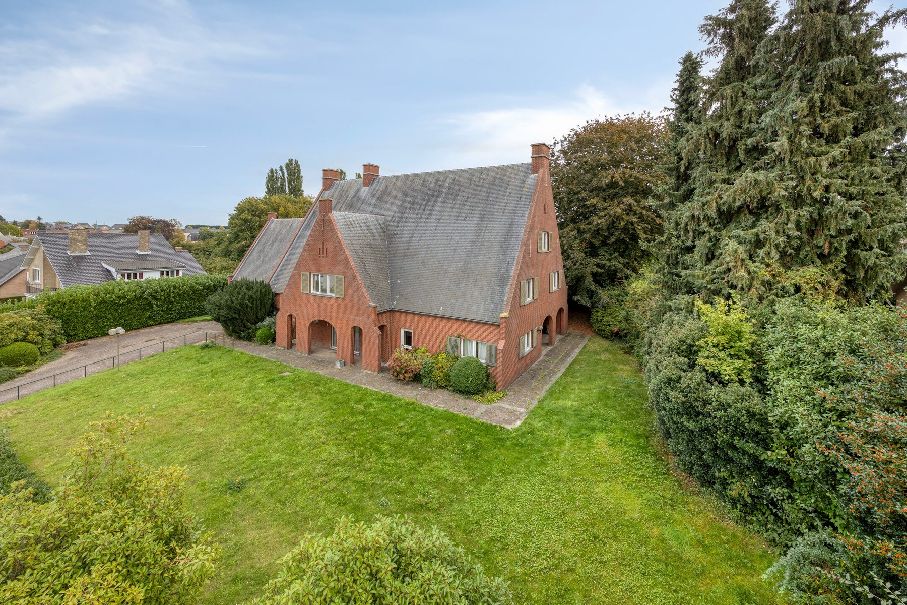 Karaktervolle villa met uitzonderlijk veel ruimte en tal van mogelijkheden - foto 5
