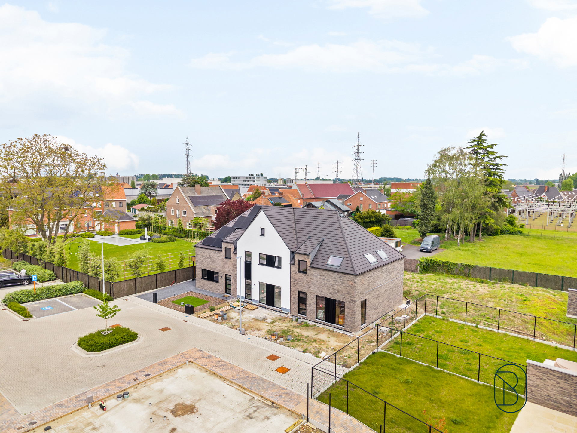 Kwalitatieve nieuwbouwwoning met tuin, carport en 3 slaapkamers. - foto 2