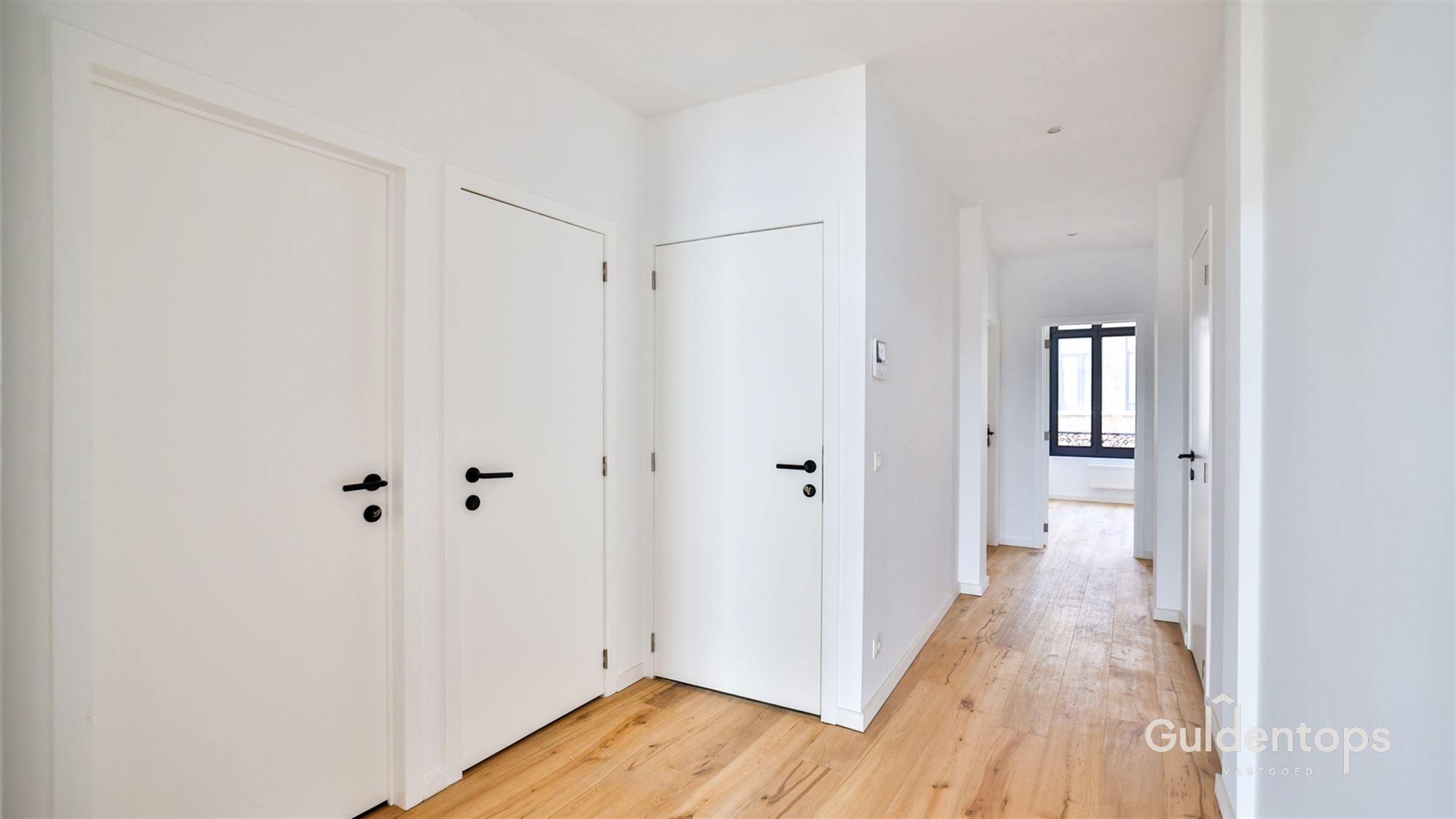 Knap volledig vernieuwd appartement met zalig terras - foto 4