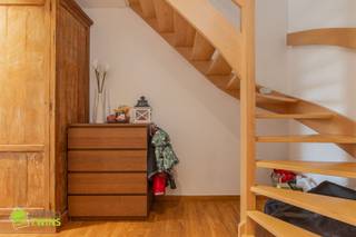 Ruim duplex appartement (118m²) te Lebbeke | BEZOEKDAG 11/04 op afspraak Dit ruim duplex appartement is gelegen in het hart van het "Meysveld te...