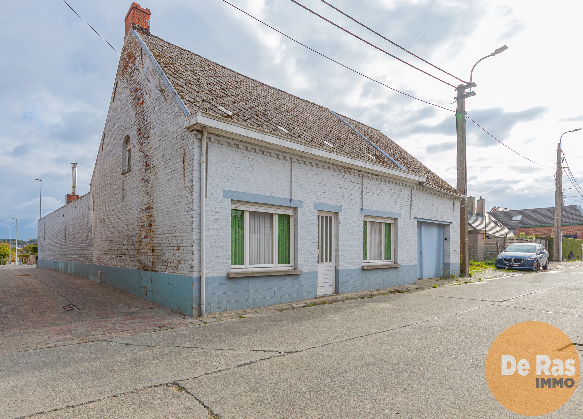 SINT-LIEVENS-HOUTEM – Vrijstaande woning met potentieel - foto 1