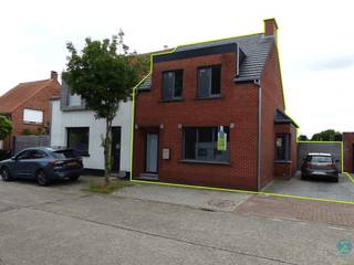 Prachtig gerenoveerde 2-slaapkamer woning in het centrum van Arendonk.Indeling: We nemen u mee door deze prachtig gerenoveerde woning, gelegen in het...