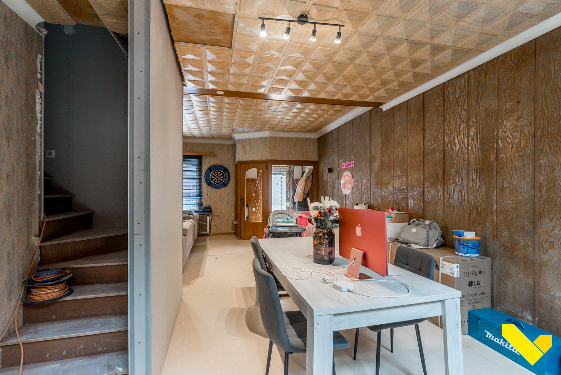 Verder te renoveren woning in het centrum van Veerle. - foto 4