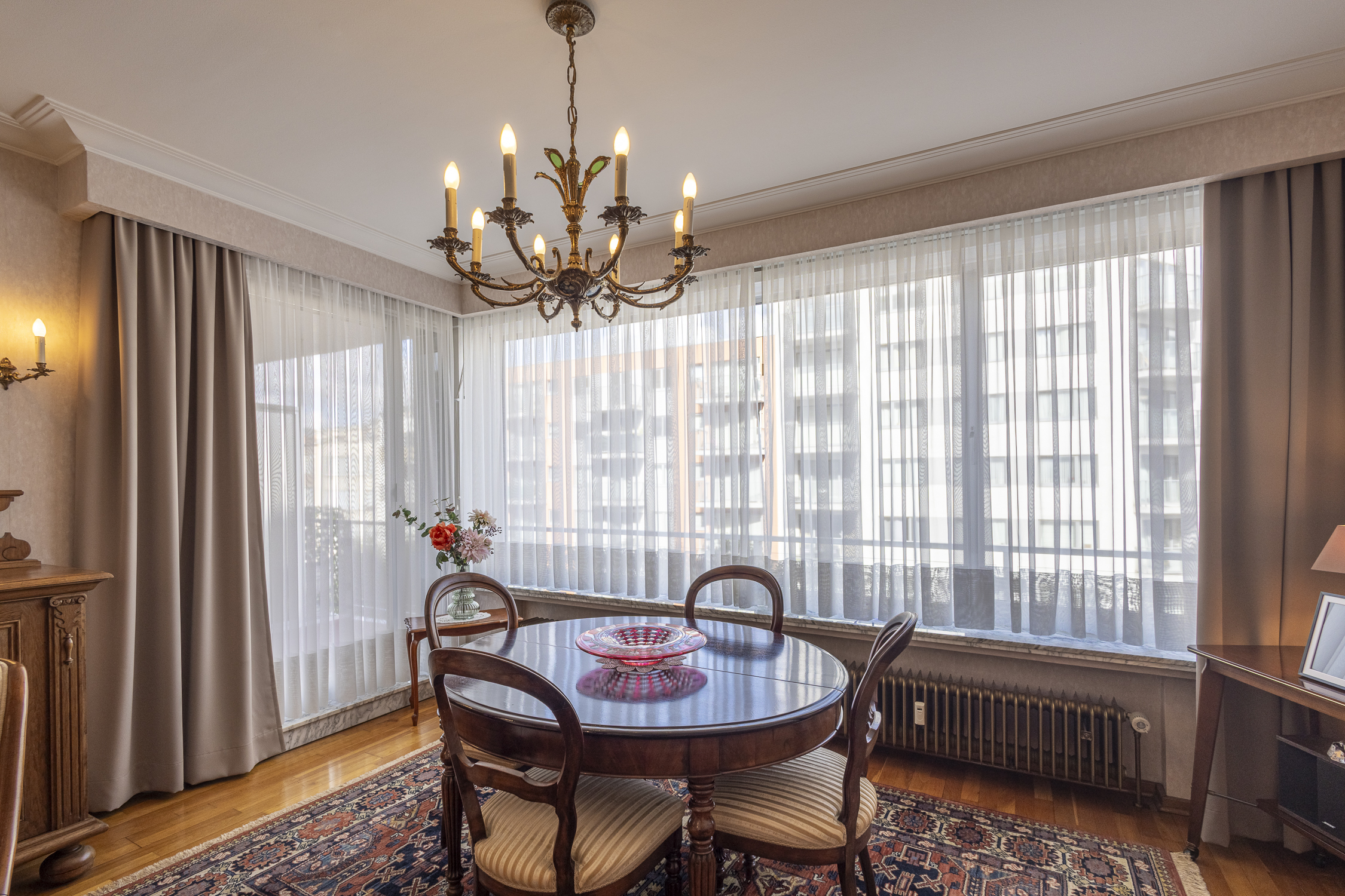 Verzorgd 3-slaapkamer appartement met terrassen en parking. - foto 5
