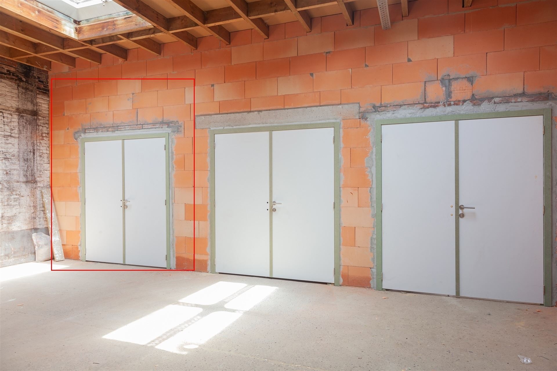 Stockage unit van +/- 32m² in complex van 15 units - foto 5