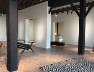 Commercial Ground Floor on the EilandjeThis space is located at the Bonapartedok / marina, in a former warehouse. The generous, open layout with high...