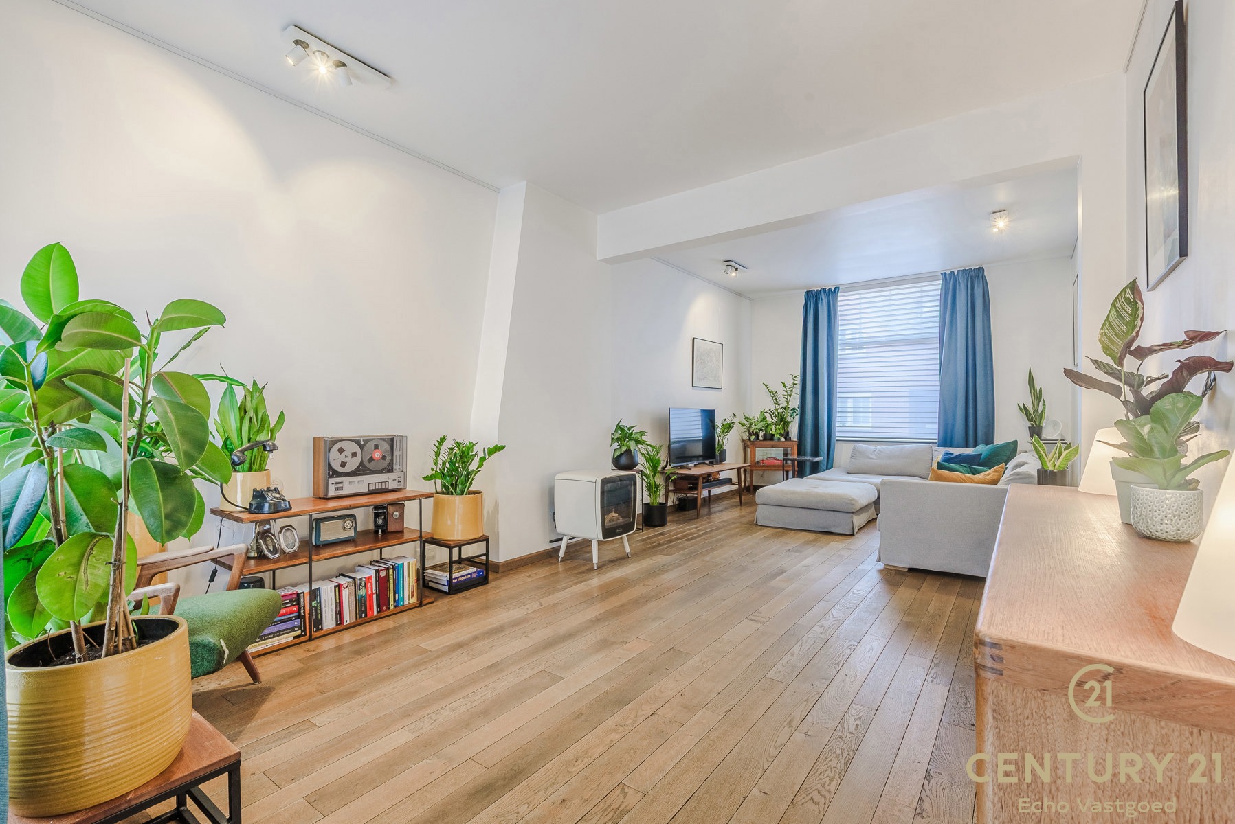 Charmante woonst met 5 slpk, tuintje, bijhuis en zwemvijver  - foto 5