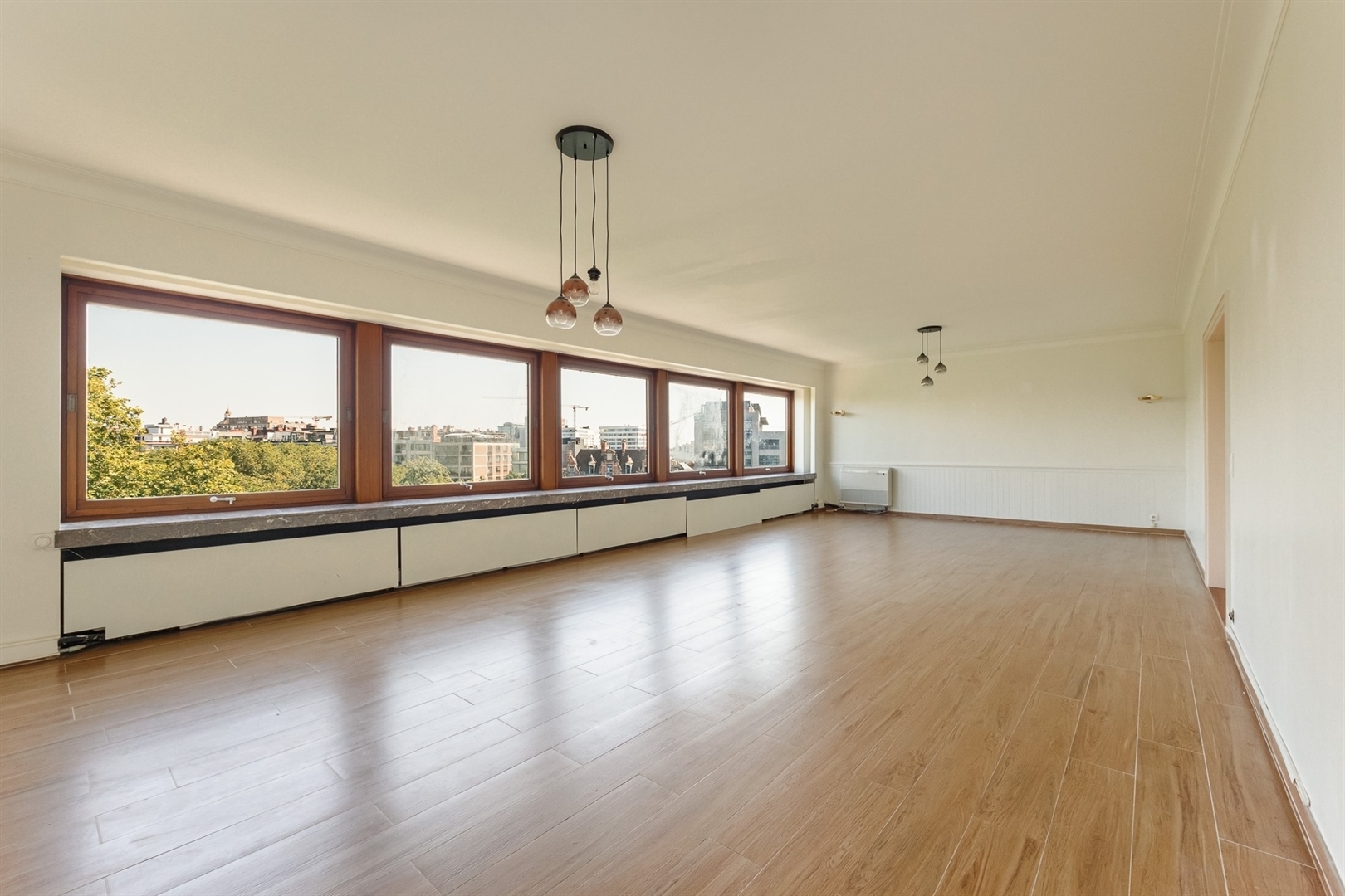 Stadspark ∣ Spacious flat of approx 201m² with 3 bedrooms + P - photo 2