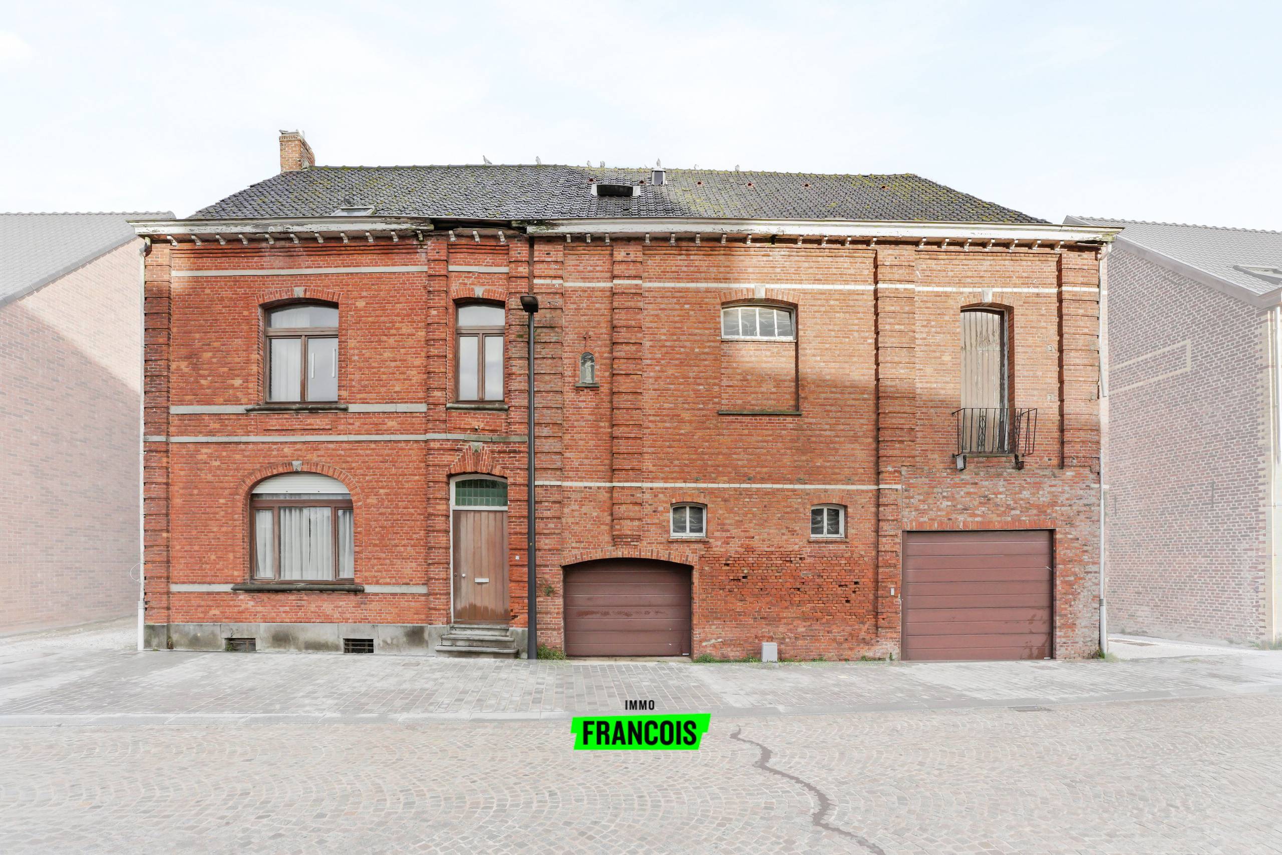 Zeer ruime woning met loods in Reningelst. - foto 2