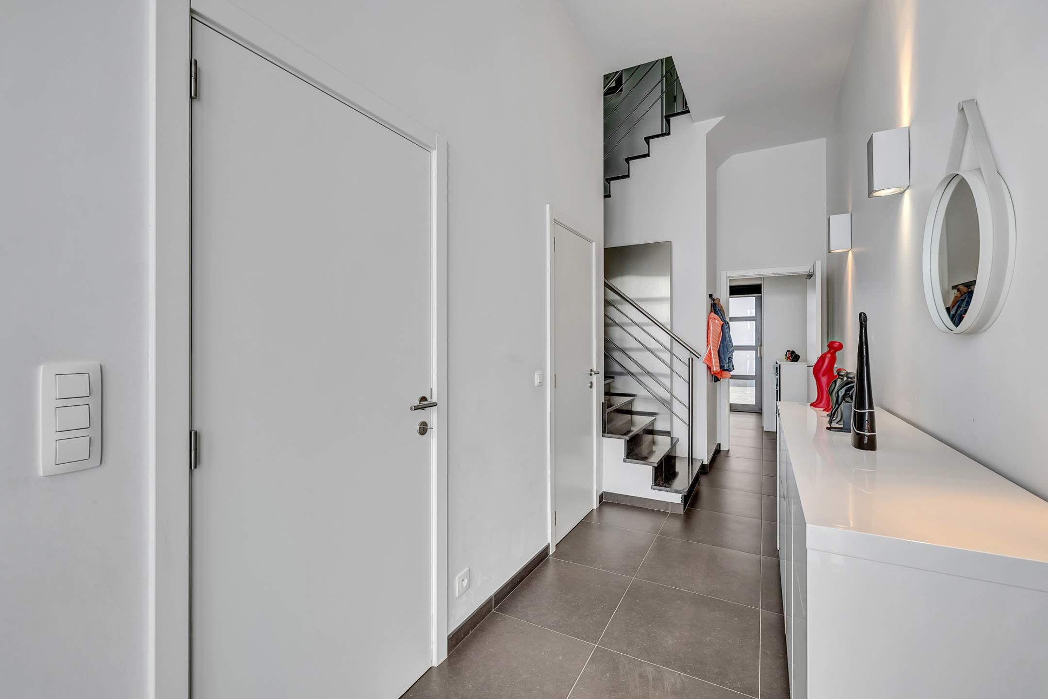 Instapklaar app. met 3 slpk, garagebox en 2 terrassen - foto 3