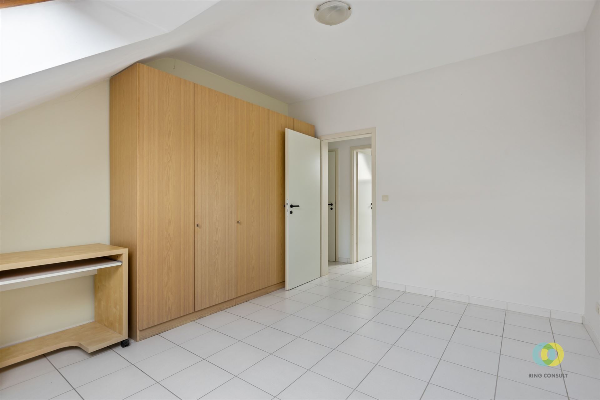 Dakappartement met één slaapkamer en ruim terras. - foto 5