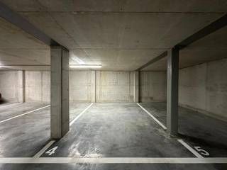 Ondergrondse autostaanplaats te huur in het luxueuze nieuwbouwproject Residentie Ruytenburg, gelegen in de Hendrik Marckstraat te Berchem.De...