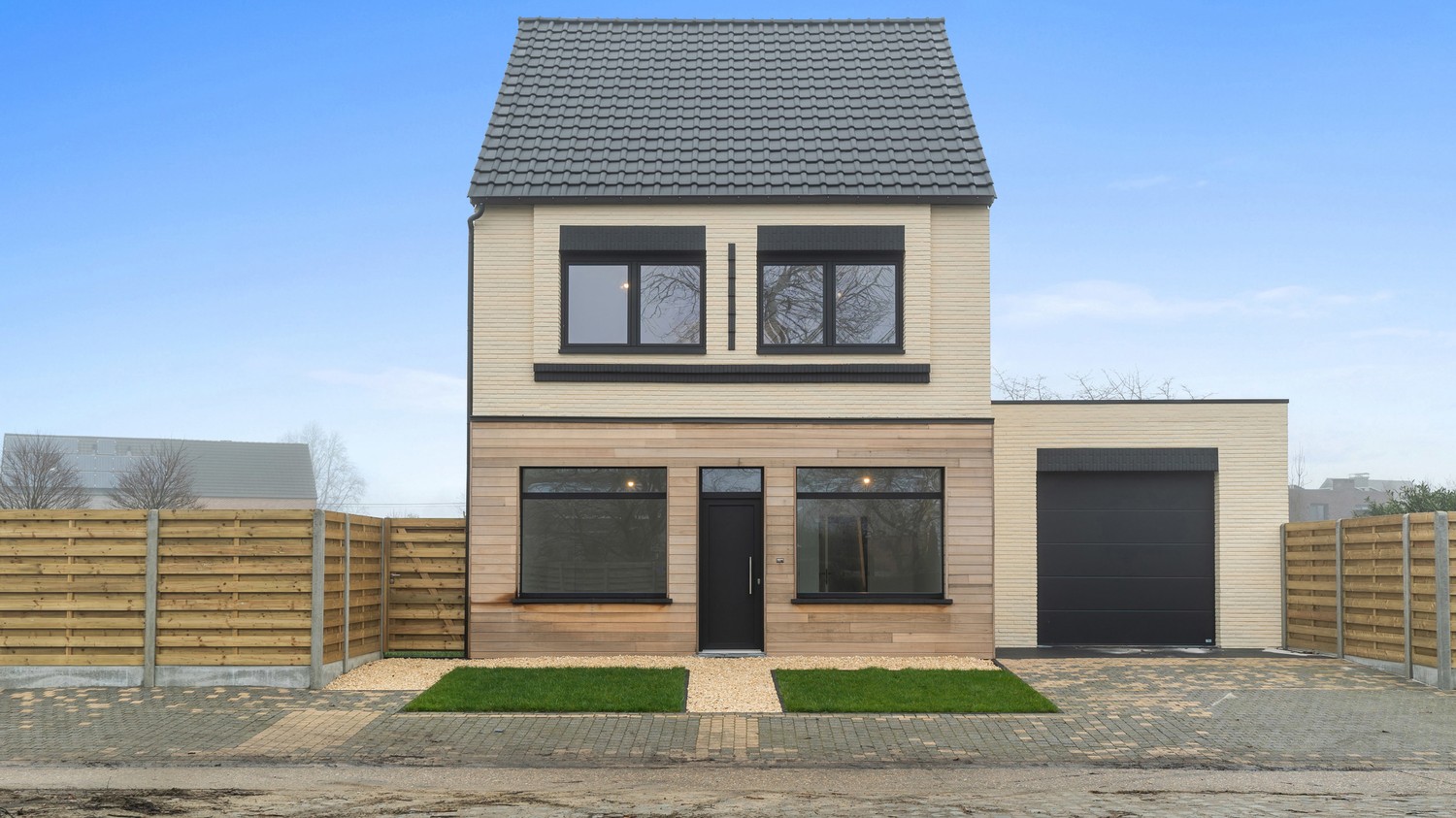 Gerenoveerde gezinswoning op perceel van 835 m² - foto 1