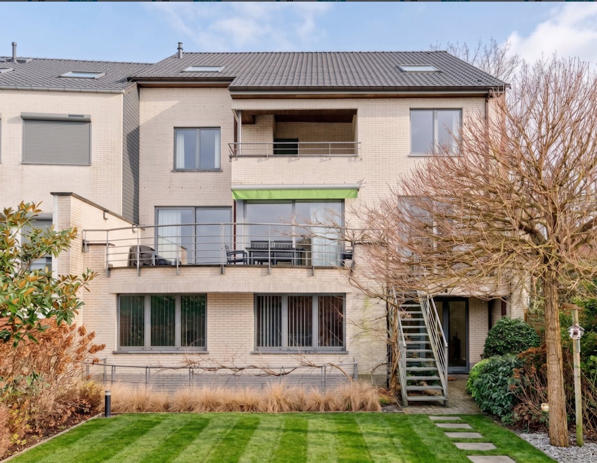 Vennootschap met prachtige, ruime unifamiliale woning - foto 4