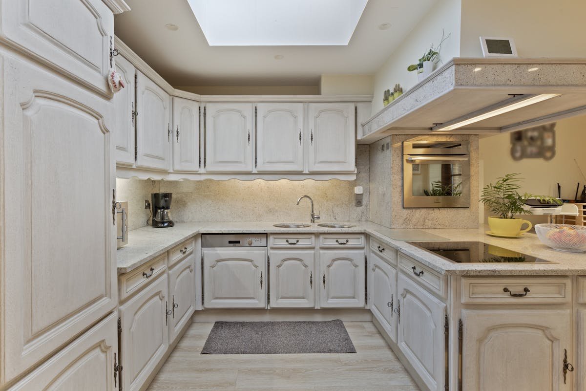 Maison prête à déménager avec jardin confortable à vendre à Roeselare - photo 5