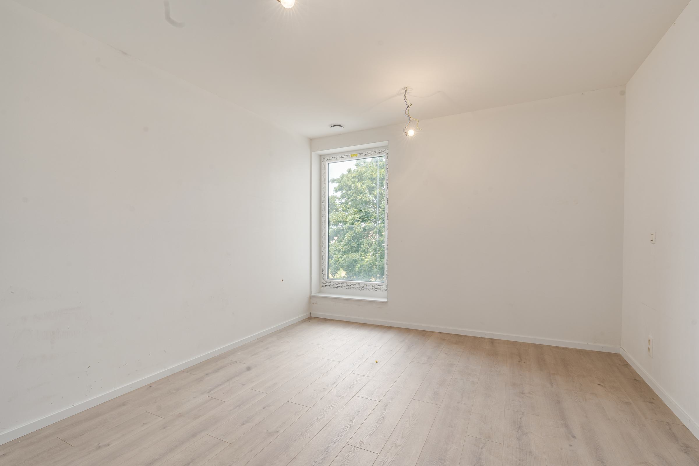 Ruim appartement met 2 slaapkamers en terras - foto 4