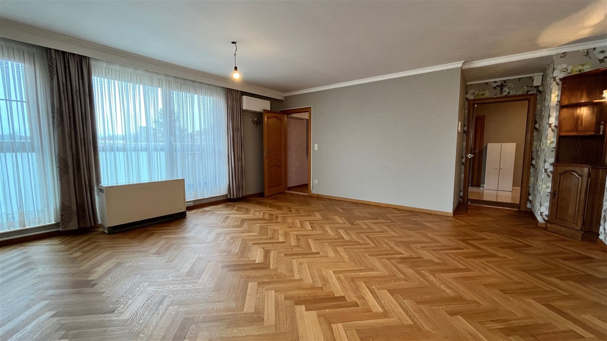 Apartment - photo 4