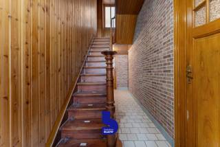 Welkom in deze statige woning, verscholen in een rustige zijstraat nabij de Spuikom — een unieke combinatie van serene rust én een topligging vlak...