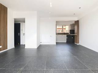Cet appartement rénové d'une chambre d'environ 65 m² est situé à l'angle de la Carnotstraat et de la Dambruggestraat. L'appartement offre une...